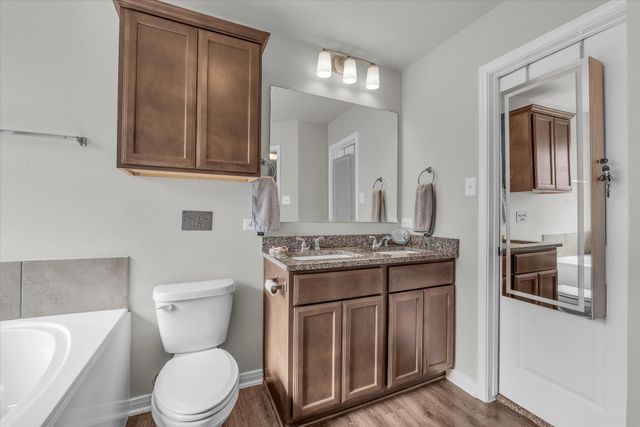 4141 Riata Ranch Road, Waco, TX 76705