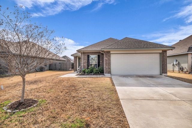 4141 Riata Ranch Road, Waco, TX 76705