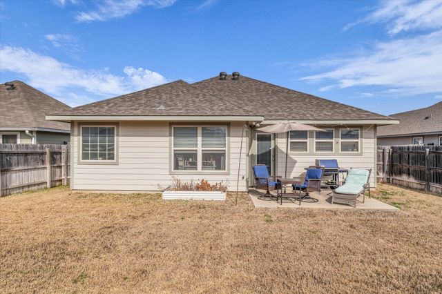 4141 Riata Ranch Road, Waco, TX 76705