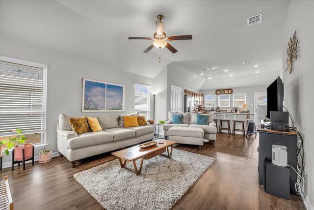 4141 Riata Ranch Road, Waco, TX 76705