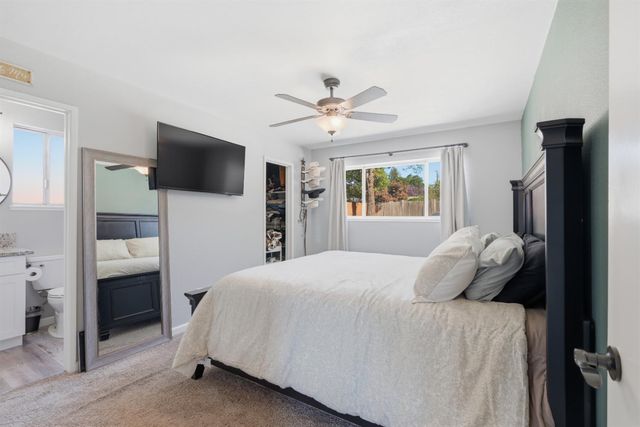 4609 Volo Mine Dr, Diamond Springs, CA 95619