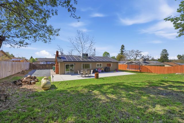 4609 Volo Mine Dr, Diamond Springs, CA 95619