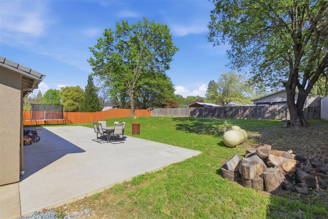 4609 Volo Mine Dr, Diamond Springs, CA 95619