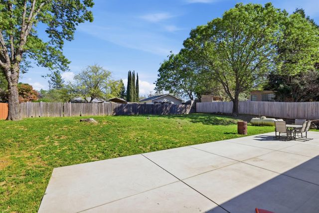 4609 Volo Mine Dr, Diamond Springs, CA 95619