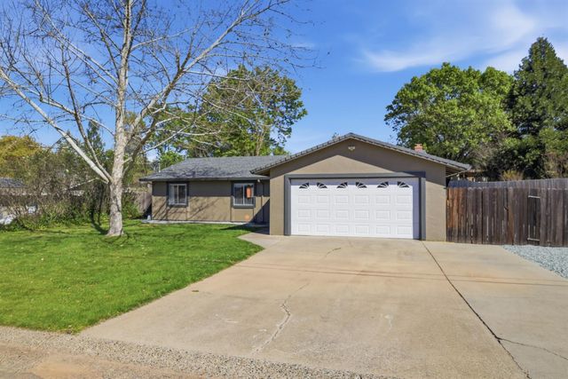 4609 Volo Mine Dr, Diamond Springs, CA 95619