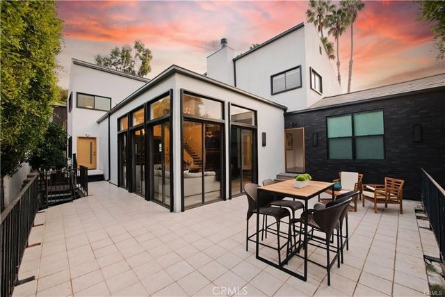 2650 Lisco Pl, Los Angeles, CA 90046