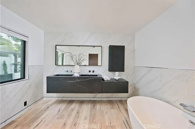 2650 Lisco Pl, Los Angeles, CA 90046