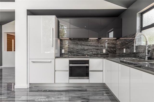 2650 Lisco Pl, Los Angeles, CA 90046