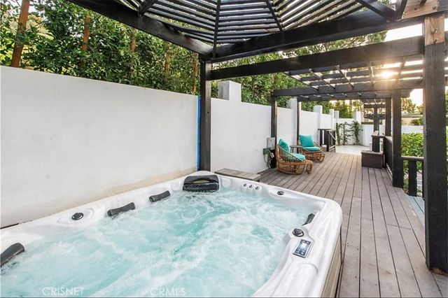 2650 Lisco Pl, Los Angeles, CA 90046