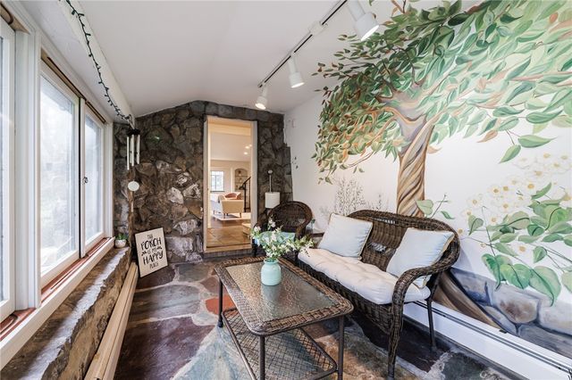 86 Chadbourne Road, Brighton, NY 14618