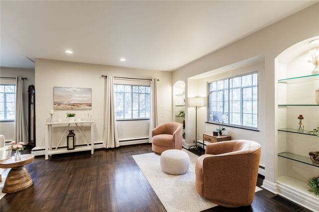 86 Chadbourne Road, Brighton, NY 14618