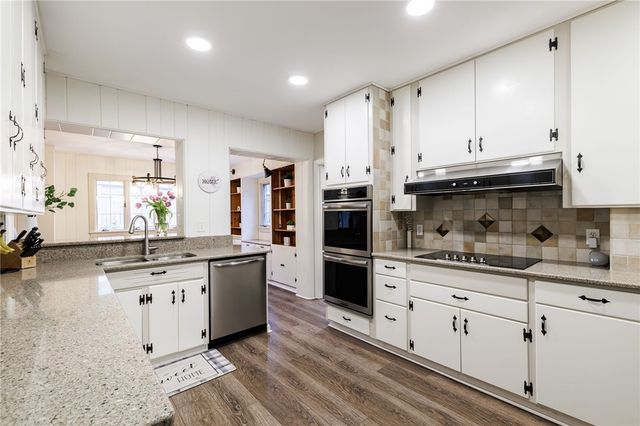 86 Chadbourne Road, Brighton, NY 14618