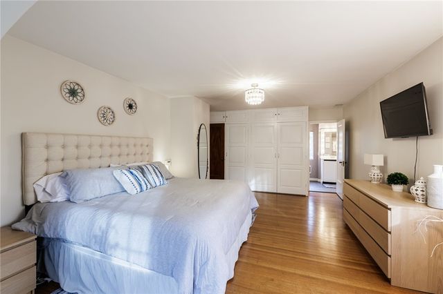 86 Chadbourne Road, Brighton, NY 14618