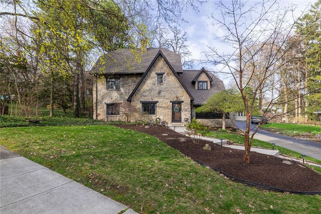 86 Chadbourne Road, Brighton, NY 14618