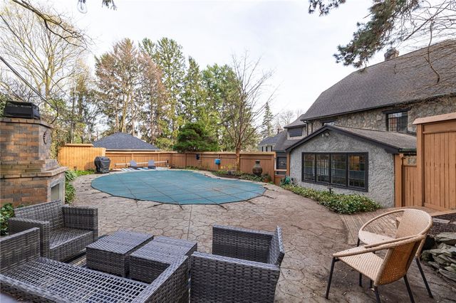 86 Chadbourne Road, Brighton, NY 14618