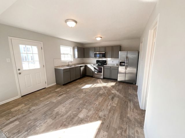 8843 Cardinal Flower Lane, Indianapolis, IN 46231