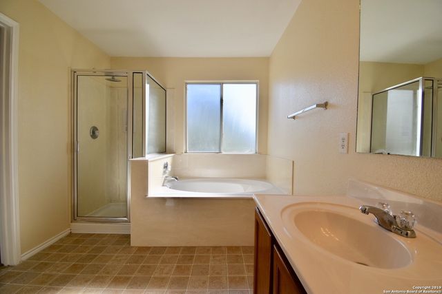 120 TOWER BLUFF, Cibolo, TX 78108