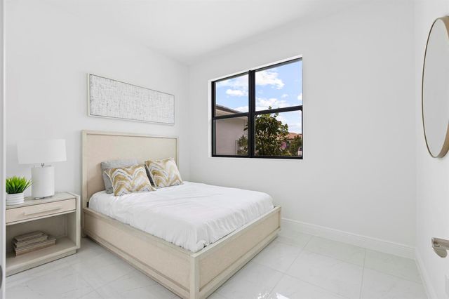 4931 Rivo Alto Circle, Westlake, FL 33470