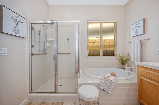 11532 Stonebrook Dr, Auburn, CA 95603