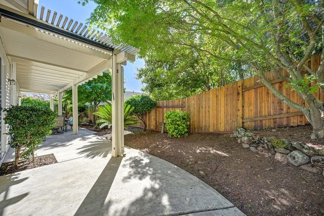 11532 Stonebrook Dr, Auburn, CA 95603