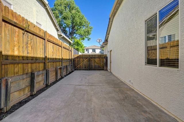 11532 Stonebrook Dr, Auburn, CA 95603