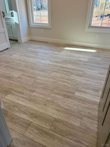 198 Triple Oak Cir., Madison Heights, VA 24572