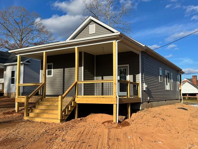 198 Triple Oak Cir., Madison Heights, VA 24572