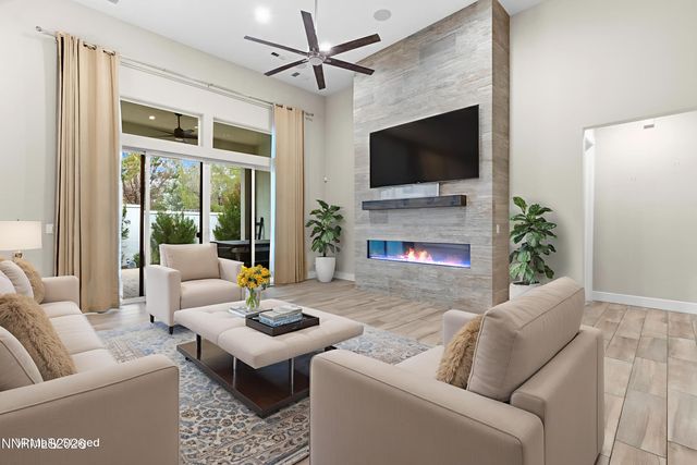 719 W Pleasant Oak Trail, Reno, NV 89511