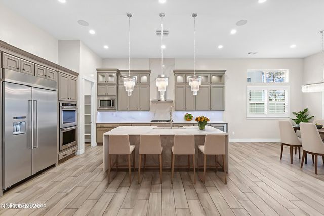 719 W Pleasant Oak Trail, Reno, NV 89511