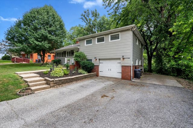 2720 31st Avenue, Rock Island, IL 61201