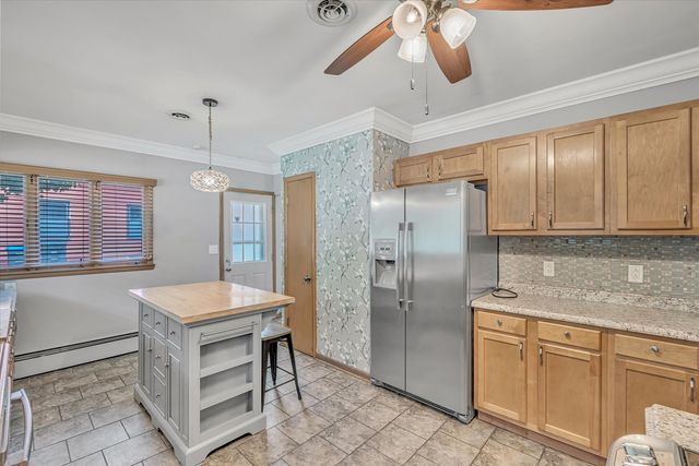 2720 31st Avenue, Rock Island, IL 61201
