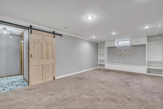 2720 31st Avenue, Rock Island, IL 61201