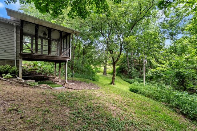 2720 31st Avenue, Rock Island, IL 61201