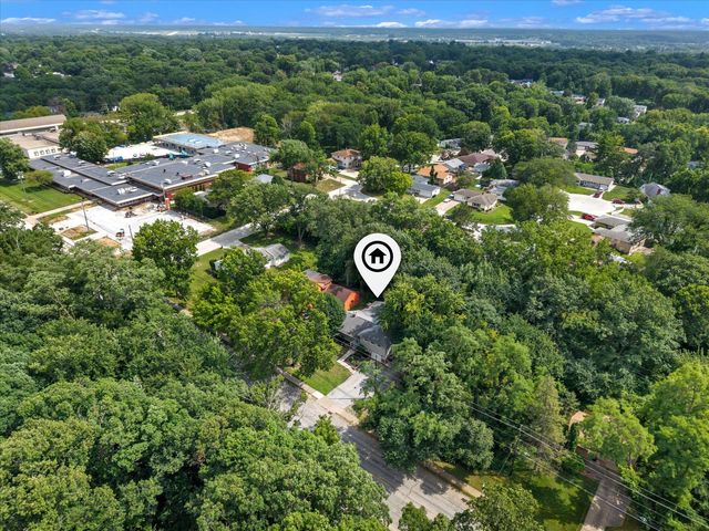 2720 31st Avenue, Rock Island, IL 61201
