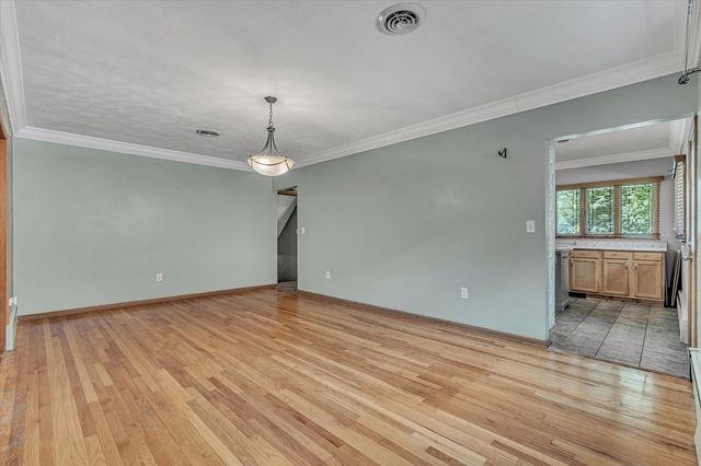 2720 31st Avenue, Rock Island, IL 61201