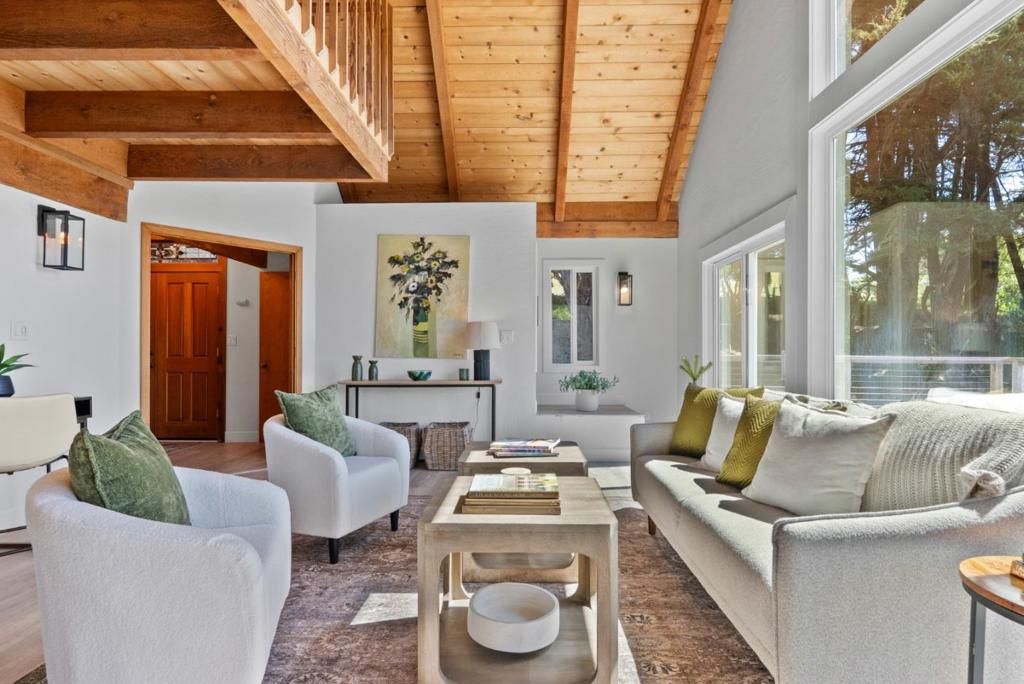 Image 11 of property listing at 688 Calabasas Road, Watsonville, CA 95076