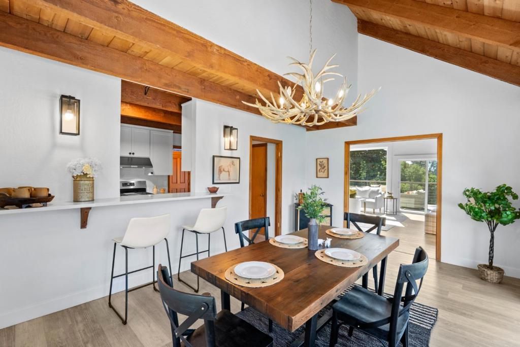 Image 18 of property listing at 688 Calabasas Road, Watsonville, CA 95076