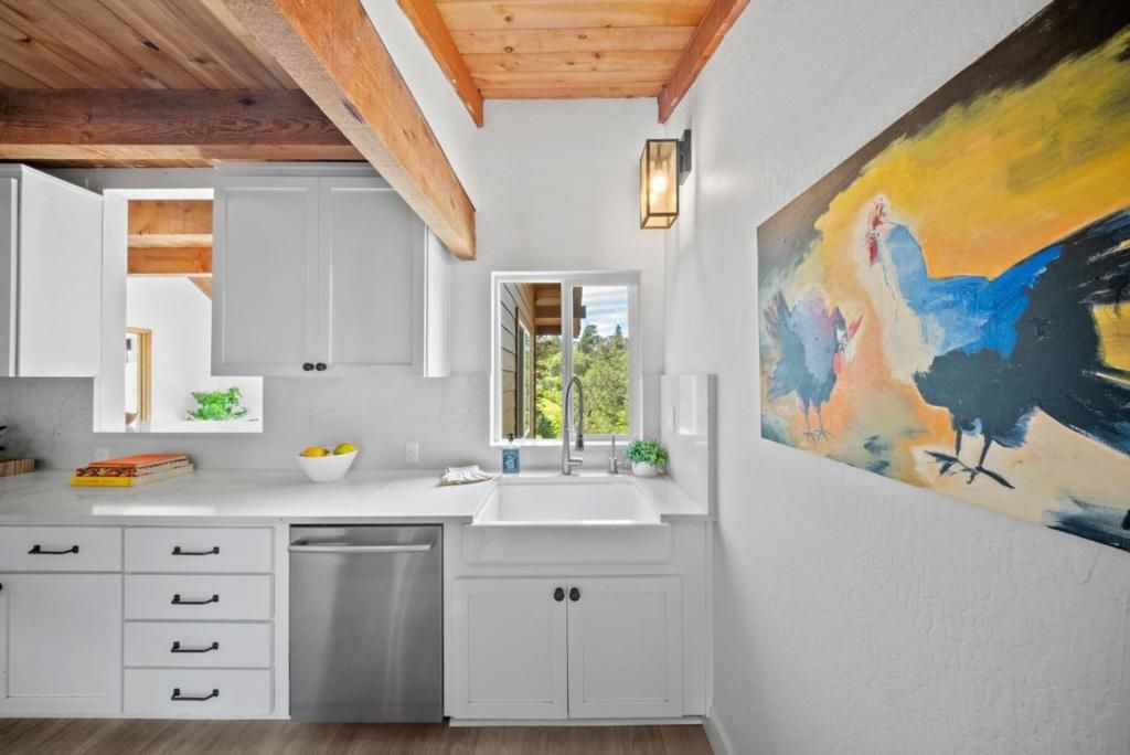 Image 21 of property listing at 688 Calabasas Road, Watsonville, CA 95076