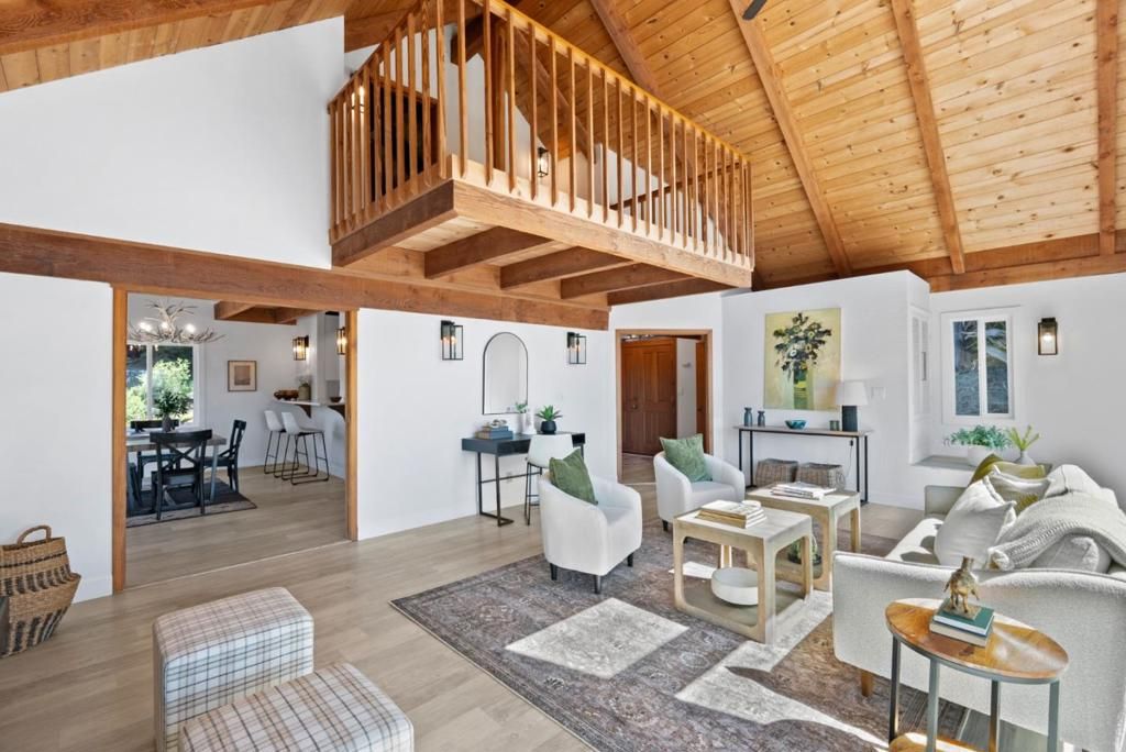 Image 7 of property listing at 688 Calabasas Road, Watsonville, CA 95076