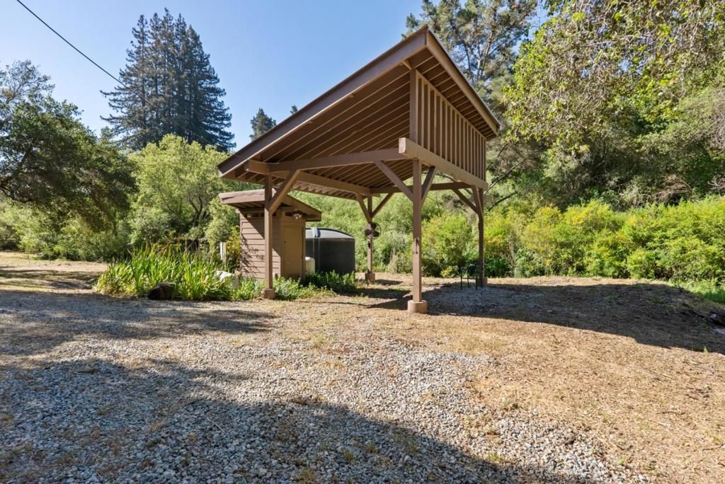 Image 79 of property listing at 688 Calabasas Road, Watsonville, CA 95076