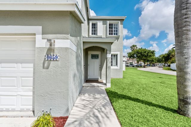 4659 SW 12th Court, Deerfield Beach, FL 33442