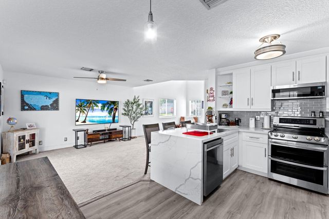 4659 SW 12th Court, Deerfield Beach, FL 33442