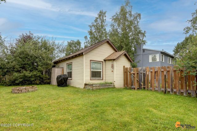 4004 Garfield Street, Anchorage, AK 99503