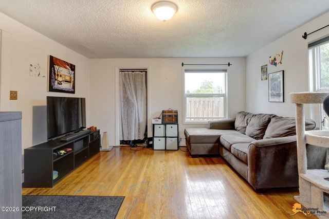 4004 Garfield Street, Anchorage, AK 99503