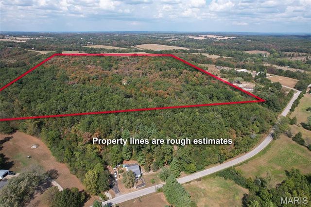 1557 Mill Hill Road, St Clair, MO 63077
