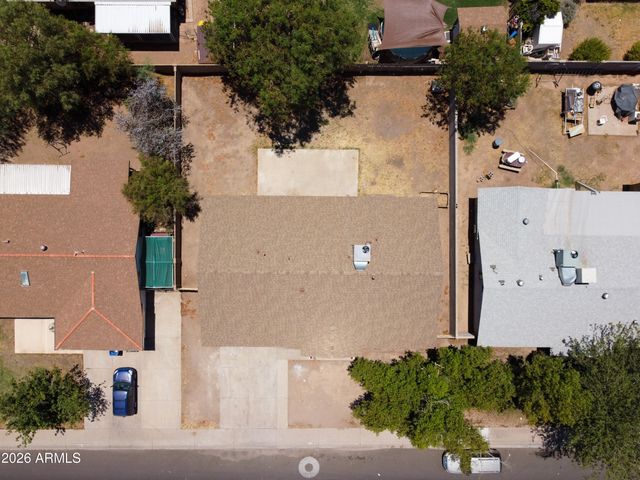 8621 W COLUMBUS Avenue, Phoenix, AZ 85037