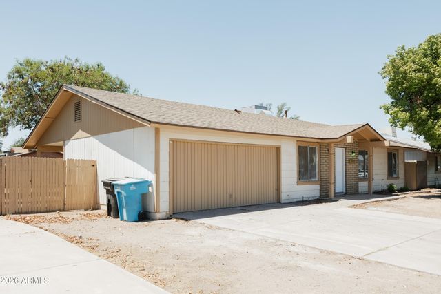 8621 W COLUMBUS Avenue, Phoenix, AZ 85037