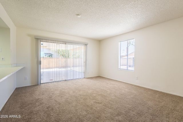 8621 W COLUMBUS Avenue, Phoenix, AZ 85037