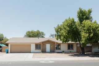 8621 W COLUMBUS Avenue, Phoenix, AZ 85037