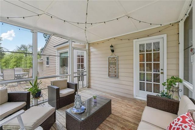 2412 Meadowglen Trail, Snellville, GA 30078